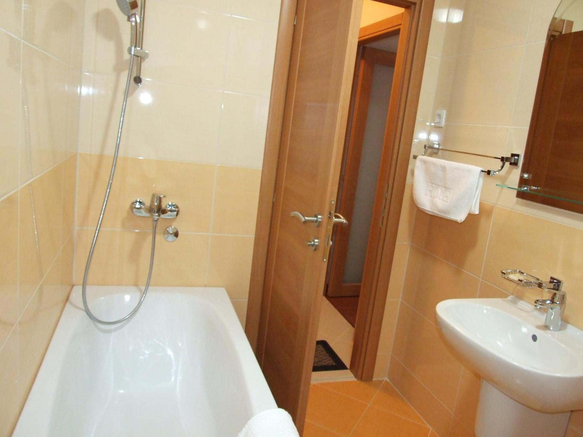 Apartments Oaza 2 Petrovac Pokoj fotografie