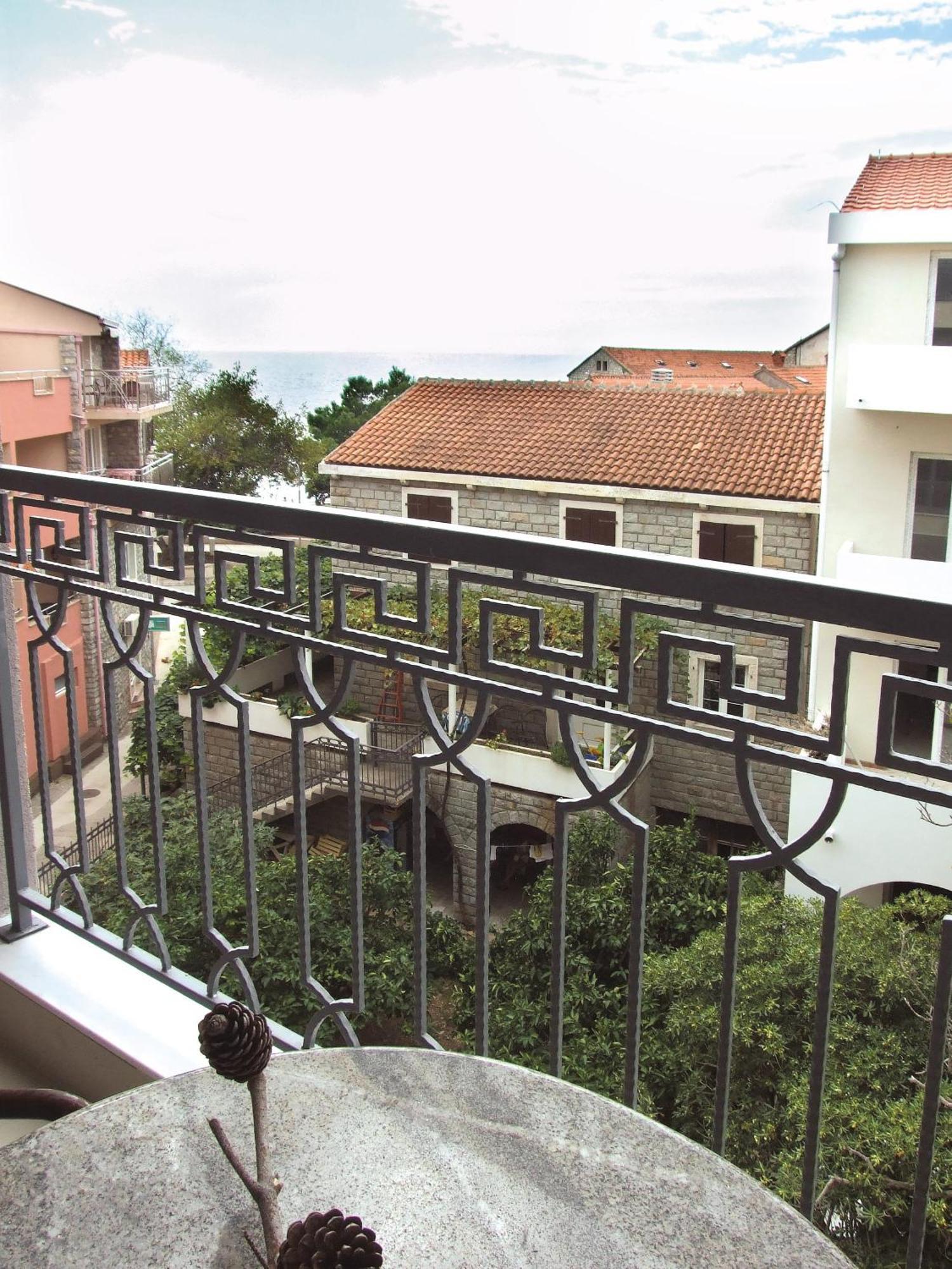 Apartments Oaza 2 Petrovac Pokoj fotografie