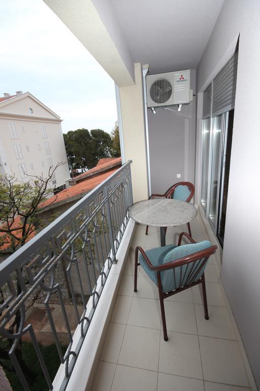 Apartments Oaza 2 Petrovac Pokoj fotografie