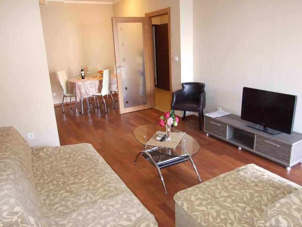 Apartments Oaza 2 Petrovac Pokoj fotografie