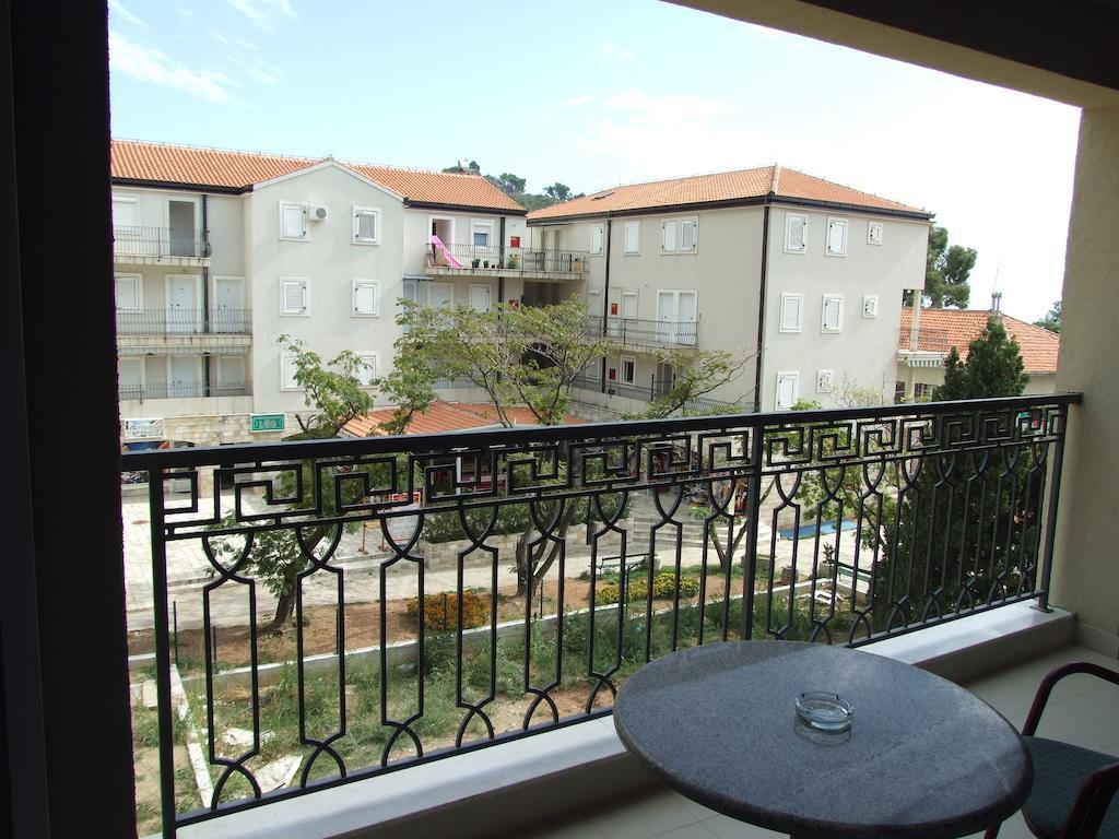 Apartments Oaza 2 Petrovac Pokoj fotografie