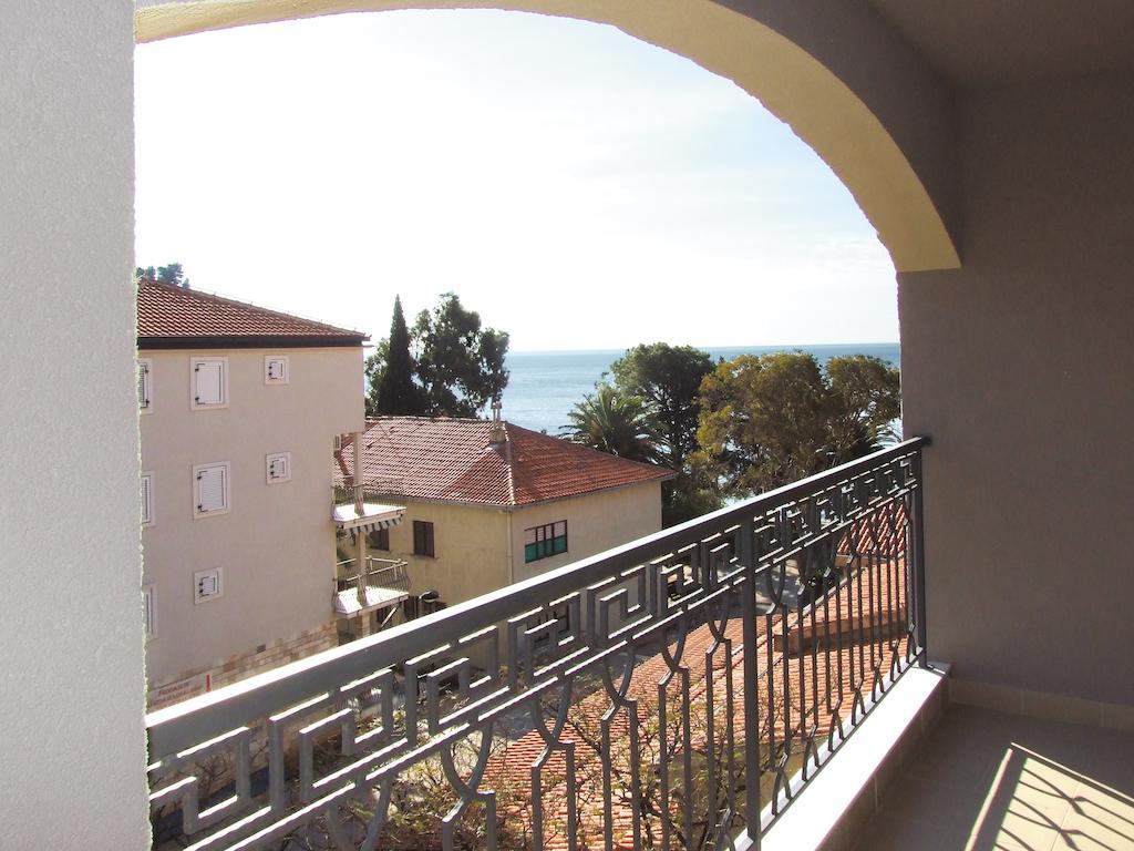 Apartments Oaza 2 Petrovac Pokoj fotografie